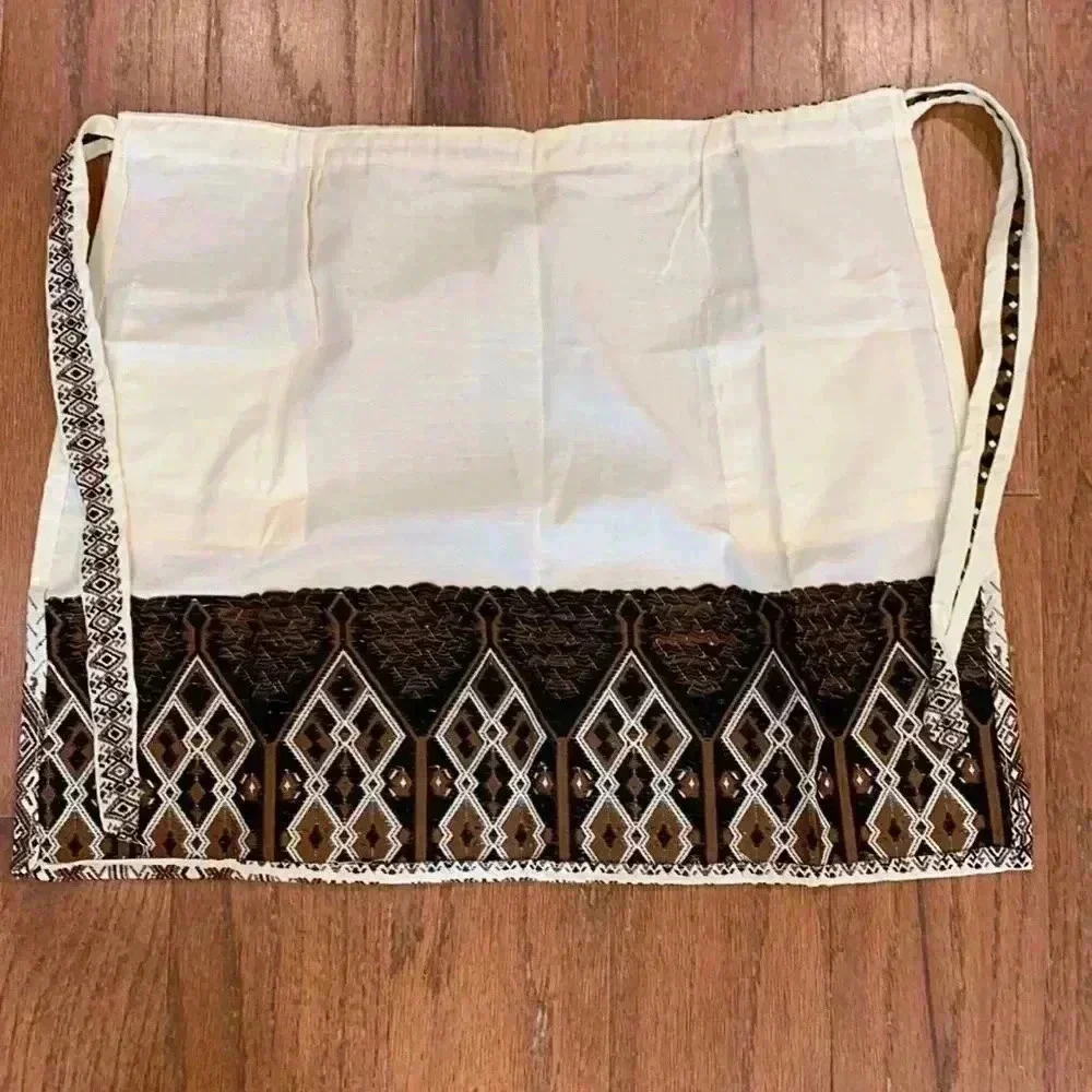 NOS Guatemalan hand embroidered half apron